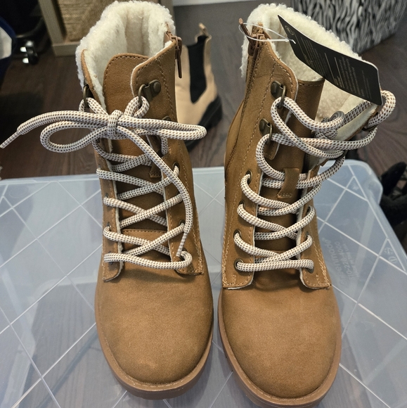 Penningtons boots size 6 wide new - Picture 1 of 2